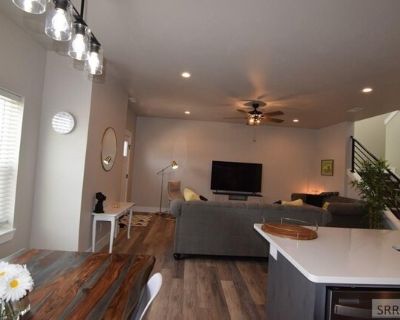 Sunburst Dr, Ammon, Home For Rent