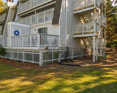 1 Bedroom 1BA 672 ft Furnished Single Family Home For Sale in EDISTO ISLAND, SC