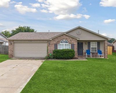 E Th Pl S, Broken Arrow, Home For Sale