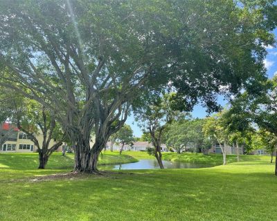 2 Bedroom 2BA 1023 ft Condo For Rent in Delray Beach, FL