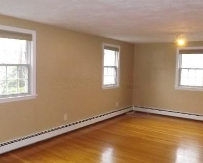 3 Bedroom 2BA 1740 ft Apartment For Rent in Belmont, MA