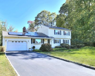 6 Bedroom 3BA 3900 ft House For Rent in Norwalk, CT