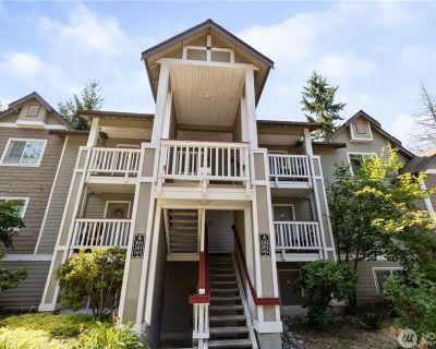 2 Bedroom 1BA 895 ft Pet-Friendly Apartment For Rent in Issaquah, WA