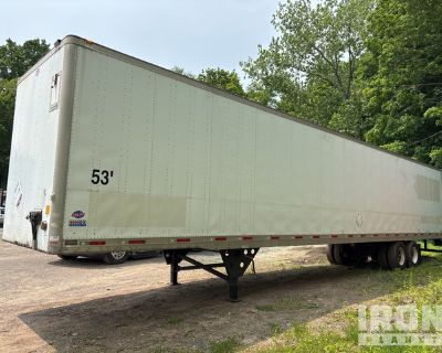 2013 Utility VS2DX 53 ft x 102 in T/A Van Trailer