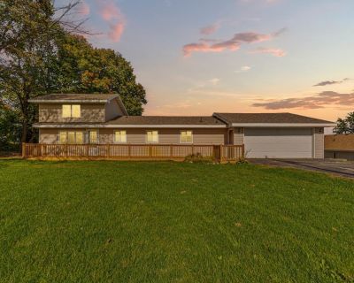 2 Bedroom 1BA 1938 ft Single Family House For Sale in Morristown, MN