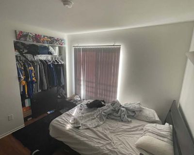 Private room with shared bathroom in an apartment with 3 roomies