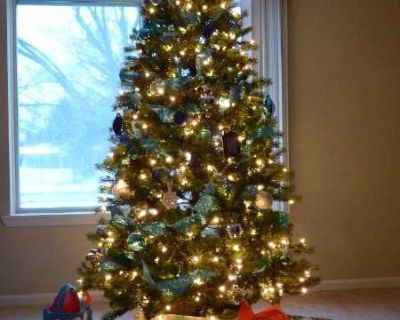 artificial Christmas tree