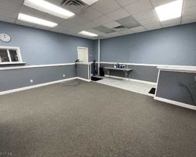 1000 ft Commercial Property For Rent in West Milford, NJ
