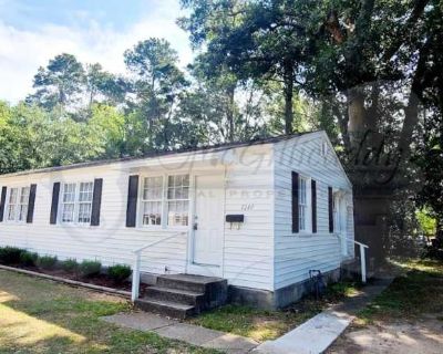 2 Bedroom 1BA 675 ft Pet-Friendly House For Rent in Augusta, GA