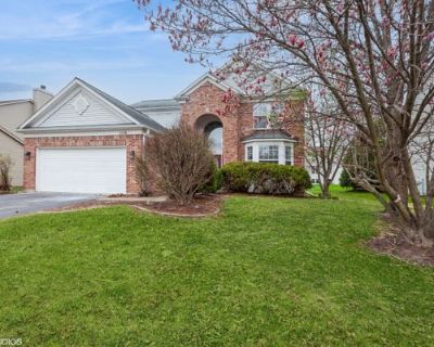 4 Bedroom 3BA 2562 ft Single Family Home For Sale in AURORA, IL