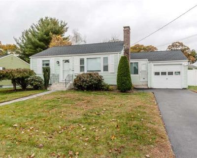 2 Bedroom 1BA 750 ft Single Family Home For Sale in CRANSTON, RI