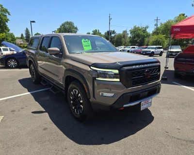 2022 Nissan Frontier 4X2 PRO-X 4DR Crew Cab 5 FT. SB