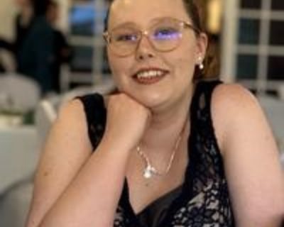 Olivia is looking for a New Roommate in Miami with a budget of $1300.00