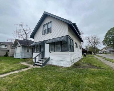 2945 Smith St- Nice Two Bedroom House!. image_url. Pet friendly Carpet Range Refrigerator Unit Amenities carpet range refrigerator Property Amenities cats allowed dogs allowed. Pets allowed. 2 Bedroom. 1 Bathroom. 1152 ft