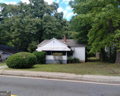 2294 Bouldercrest Road SE. Property for Rent in Atlanta, GA for $1,450 with 2 bedrooms and 1 full bath. This 1,032 square foot property was built in 1945 on a lot size of 0.76.. Charming two-bedroom bungalow featuring a screened front porch, a cozy family room, and an eat-in kitchen that leads directly to a generous backyard. Freshly painted with brand new carpeting throughout, this home is rea...