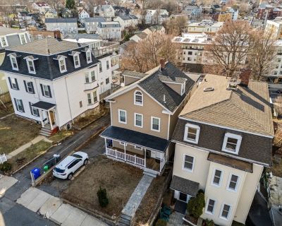 4 Bedroom 2BA 1346 ft Condo For Sale in Boston, MA