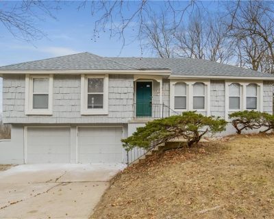 3 Bedroom 1BA Apartment For Rent in Kansas City, MO