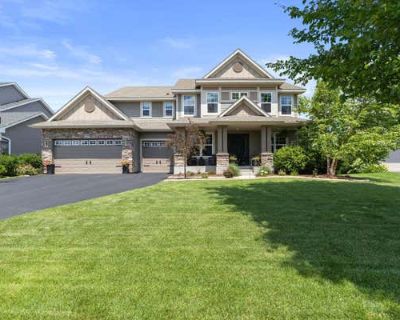 5 Bedroom 5BA 5357 ft Single Family Home For Sale in SAINT PAUL, MN