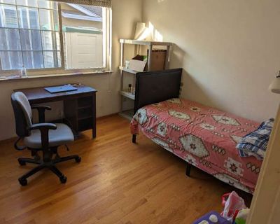 Private room with shared bathroom in a House, Cupertino, CA 95014