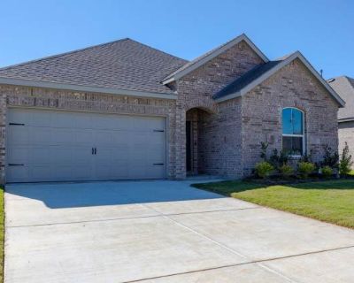 4 Bedroom 2BA 2062 ft Pet-Friendly Apartment For Rent in Aubrey, TX