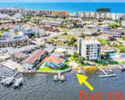 2 Bedroom 1BA 786 ft² Pet-Friendly Apartment For Rent in Fort Walton Beach, FL 334 Bluefish Dr unit 3