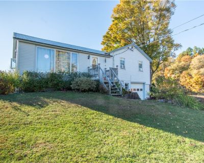 3 Bedroom 1BA 1108 ft Single Family House For Sale in Lorraine, NY