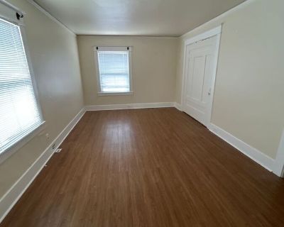 0 Bedroom 1BA 466 ft Pet-Friendly Apartment For Rent in Seattle, WA