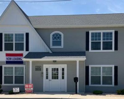 1 Bedroom 1BA 600 ft Pet-Friendly Apartment For Rent in Rocky Point, NY