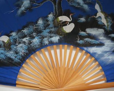 Big fan on the wall, in like new condition, 11