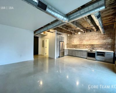 1513 Walnut St.. There are thousands of apartments in Kansas City, but there is only one Atlas. A fully restored boutique property artfully blending old world charm and modern amenities, Atlas offers 16 superbly appointed, one-of-a-kind units. Every detail has been painstakingly rendered, providing the finest in urban living for the discerning, discriminating resident.. Loft layout, Recently re...