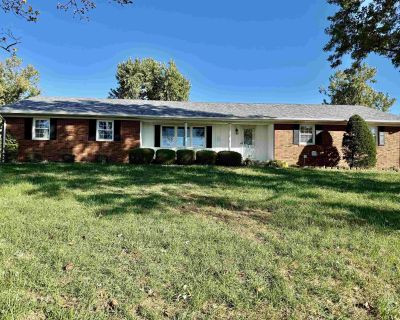 3 Bedroom 3BA 2221 ft Single Family House For Sale in Owensville, IN