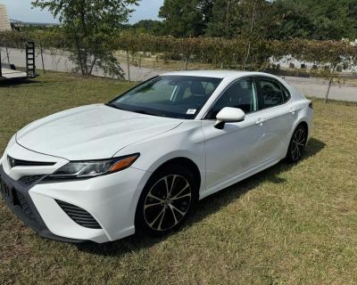 2019 Toyota Camry SE Sedan 4D