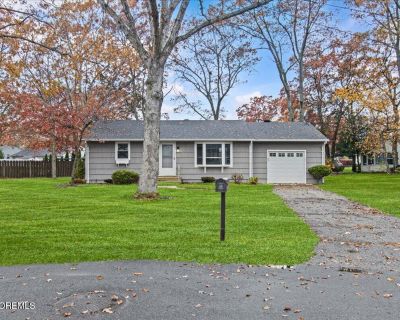 3123 Cambridge Drive. This is a coming soon listing. Showings to begin on 11/15. ANNUAL RENTAL - POINT BORO! Located in a quiet, friendly neighborhood, this updated 2-bedroom, 1-bath ranch offers comfort and convenience in one of Point Pleasant's most desirable areas. Enjoy hardwood floors, an eat-in kitchen, and an oversized garage with washer and dryer.\r\nThe home features a brand-new furnac...