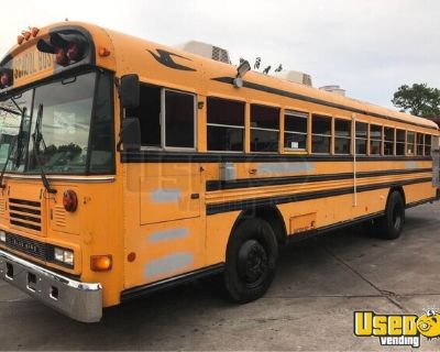 Huge 2004 International Bluebird Diesel School Bus- Food Truck