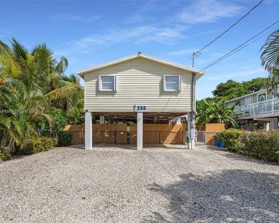 3 Bedroom 2BA 960 ft Apartment For Rent in Marathon, FL