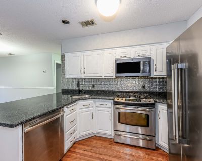 1 Bedroom 1BA 850 ft Condo For Sale in West Haven, CT