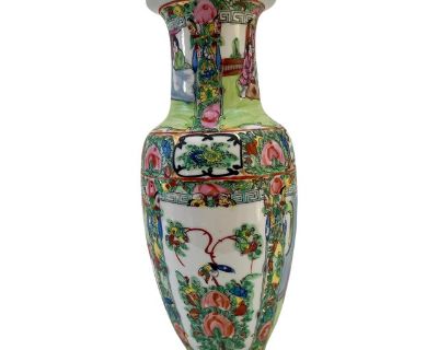 Chinese Hand-Painted Rose Medallion Vase