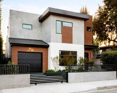 4211 Ince Blvd. Stunning 2021-built gated townhome in the heart of Culver City. This fully furnished 3-bedroom, 4-bath residence offers 2,186 sq ft of light-filled interiors, modern finishes, and a thoughtful layout designed for comfortable, elevated living. In addition to the en-suite bedrooms and main living spaces, the home features a versatile bonus room perfect for an office, gym, or media...