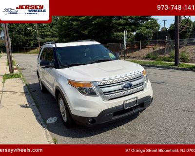 2014 Ford Explorer XLT Sport Utility 4D