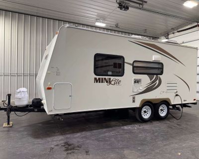 2011 Forest River Rockwood Mini Lite 2104