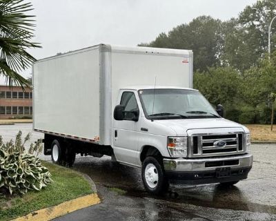 2022 Ford Econoline E-450 Super Duty 16-Foot Cube Van Box Truck with Loading Ram