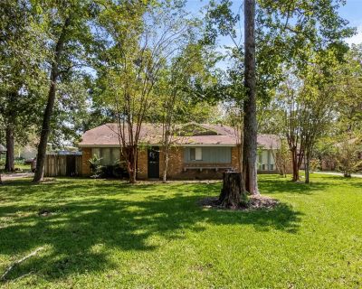 2BA 1426 ft Single Family Detached House For Rent in Porter, TX
