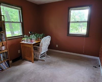 Minimum stay: 1 month. Deposit: 200. 0. Age preference: 25 - 70. Available for students. Hello! I am a homeowner of a 3 bed/1.5 bath house in Manhattan looking for a roommate! I am a 37 y/o Social Worker with 1 dog (a corgi) and 1 cat (siamese.) No pets, not 420 nor smoke friendly. The house is located across the street from a bird sanctuary and has a country feel, whilst being close to I-94! I...