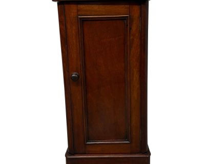 19th Century English Mahogany Pot Cupboard Nightstand