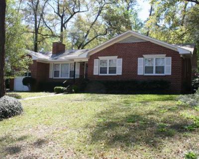 3 Bedroom 2BA 1602 ft Apartment For Rent in Tallahassee, FL