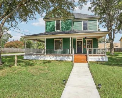 3 Bedroom 2BA 2261 ft Single Family Home For Sale in LEAGUE CITY, TX