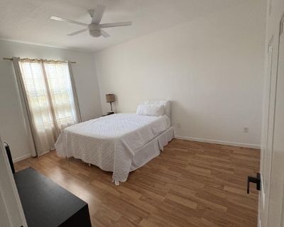 Total rooms: 2. Deposit: $1,000.00 * Utilities included?: Some * Fees apply?: No. References are not required. No preference. Non-smoking. Couples are welcome. Furnishings: Furnished * Parking: Yes * Garage: No * Yard/patio: No * Balcony/roof terrace: No * Disabled access: No * Living room: No * Broadband included: Yes. Availability Available Dec 08 2025 Minimum term None Maximum term None. The...