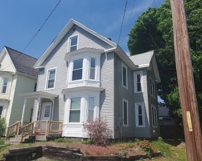 4 Bedroom 1BA 1500 ft Pet-Friendly Condo For Rent in Old Town, ME