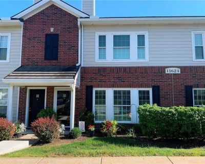 3 Bedroom 2BA 1638 ft Townhouse For Sale in Leawood, KS