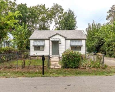 * Move-In Special. image_url. W/D hookup Dogs allowed Recently renovated Range Refrigerator Unit Amenities range refrigerator w/d hookup recently renovated Property Amenities pet friendly dogs allowed. Pets allowed. 2 Bedroom. 1 Bathroom. 1061 ft